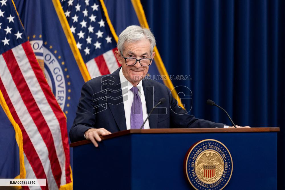 Federal Reserve Cuts Interest Rate - Washington