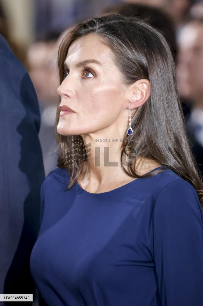 King and Queen of Spain Honor Disaster Victims - Valencia