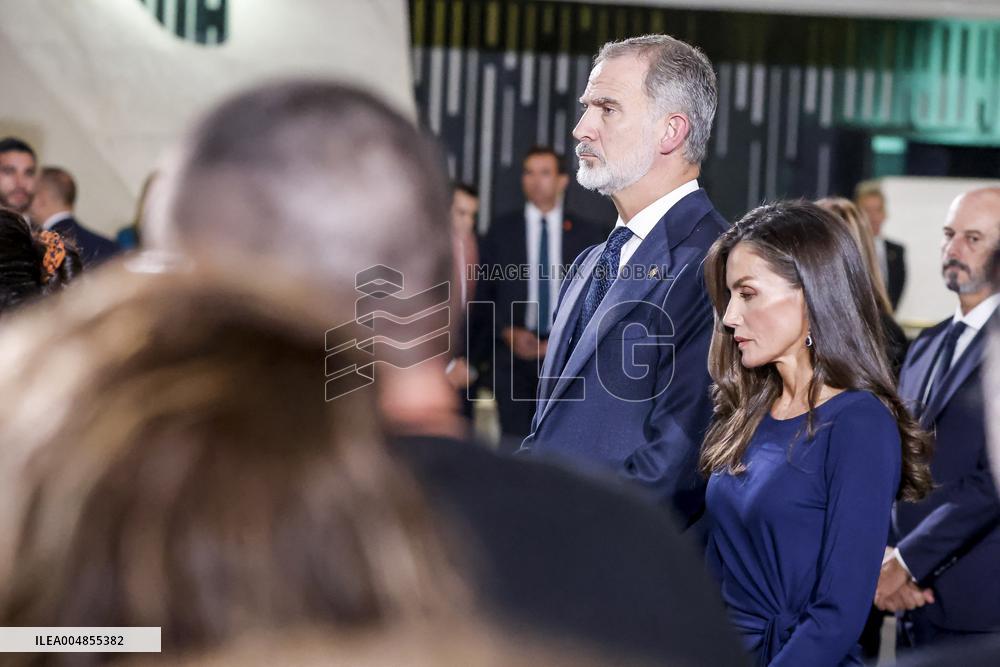 King and Queen of Spain Honor Disaster Victims - Valencia