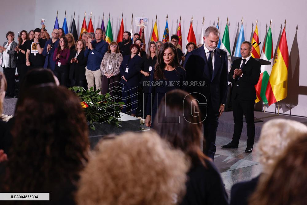 King and Queen of Spain Honor Disaster Victims - Valencia