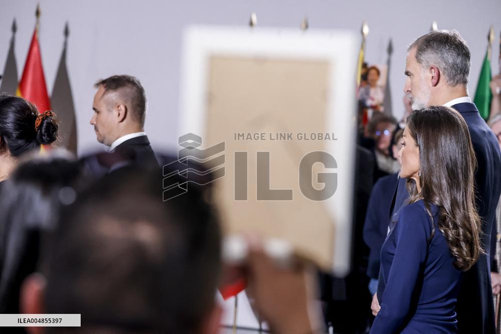 King and Queen of Spain Honor Disaster Victims - Valencia