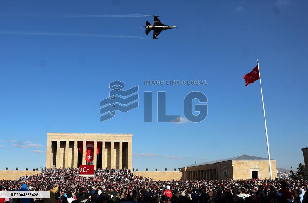 Turkish People Celebrate Republic Day at Anitkabir - Ankara