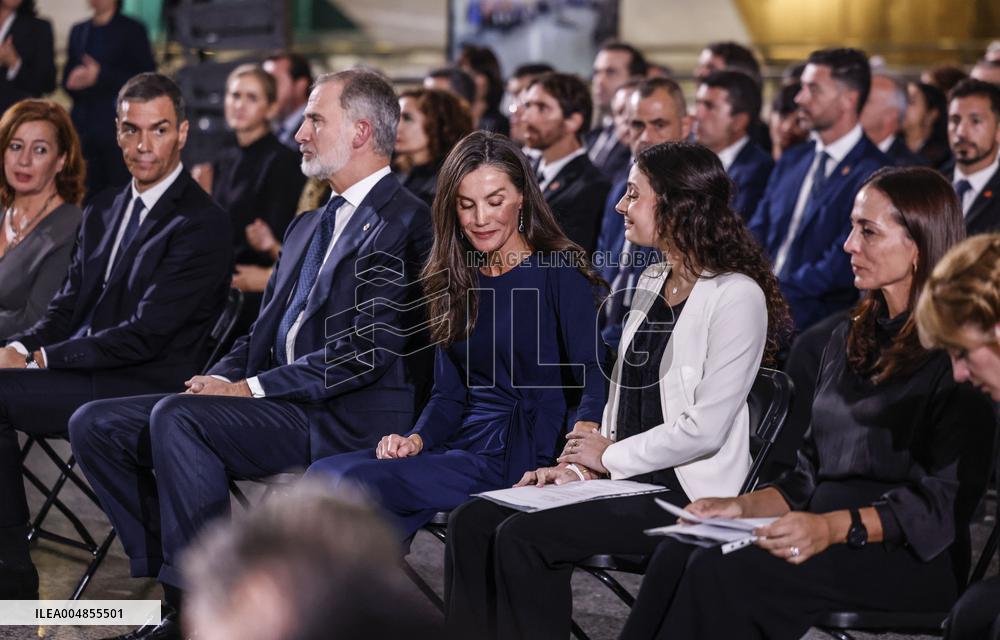 King and Queen of Spain Honor Disaster Victims - Valencia