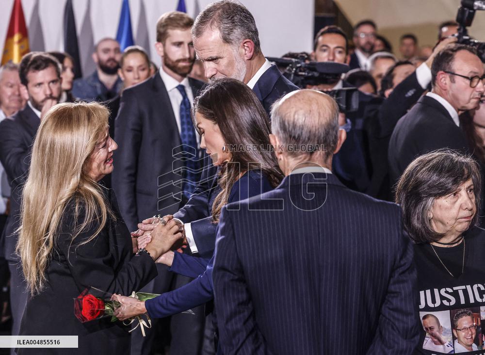 King and Queen of Spain Honor Disaster Victims - Valencia