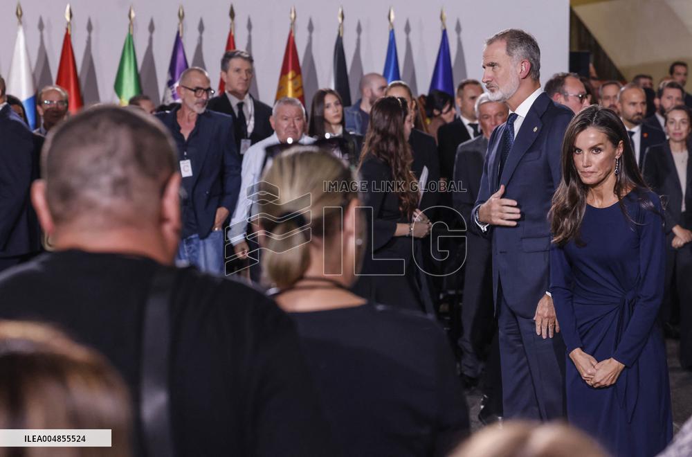 King and Queen of Spain Honor Disaster Victims - Valencia