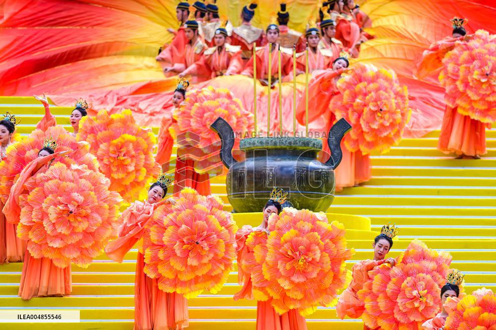 Legendary Ancestor Worship In Lishui - China