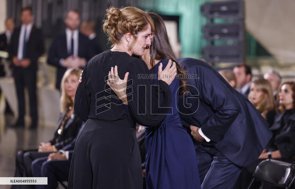 King and Queen of Spain Honor Disaster Victims - Valencia