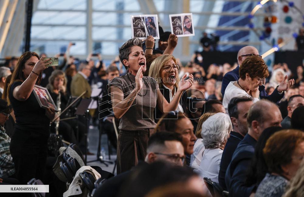King and Queen of Spain Honor Disaster Victims - Valencia