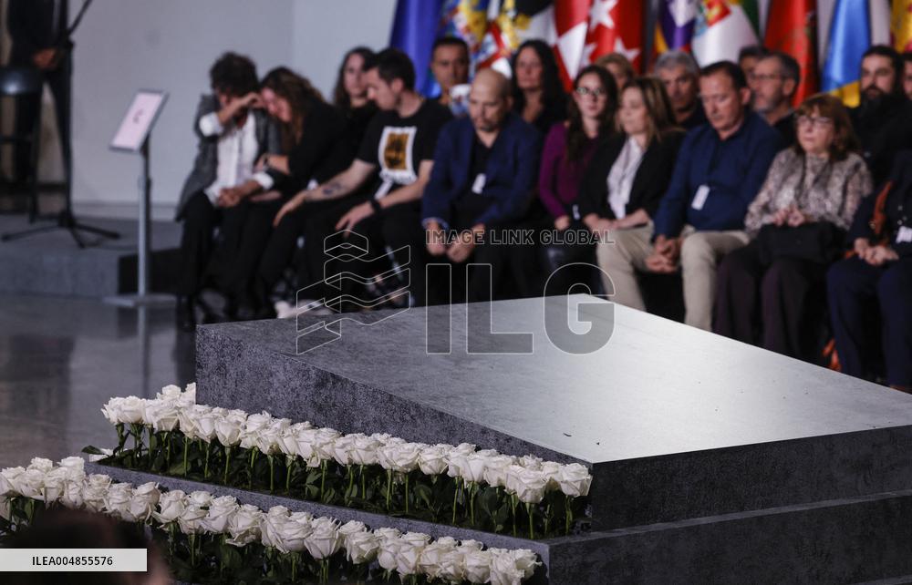 King and Queen of Spain Honor Disaster Victims - Valencia