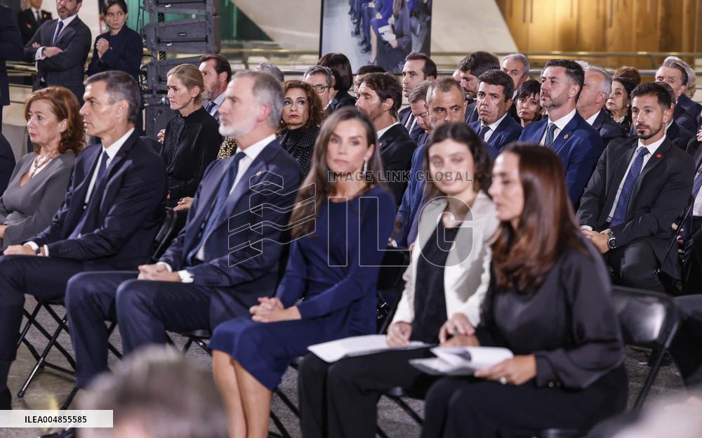 King and Queen of Spain Honor Disaster Victims - Valencia