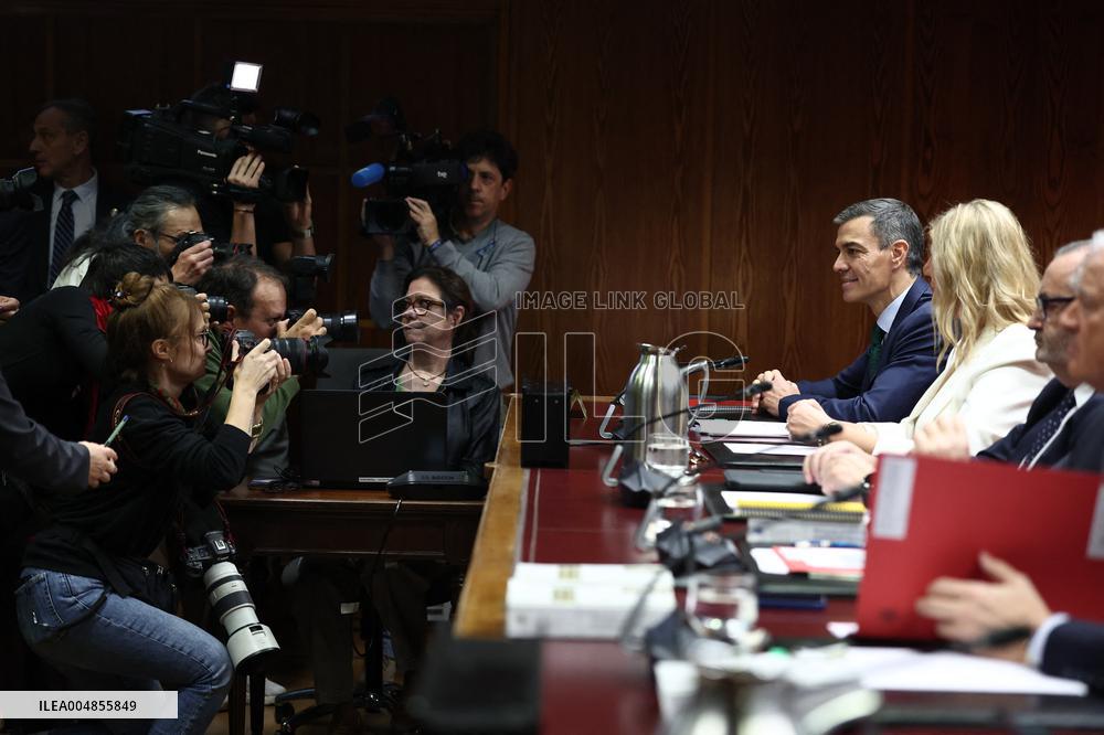 Sanchez Appears In Senate Committee On Koldo Case - Madrid