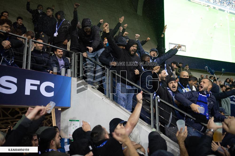 Ligue 1 McDonald s - Paris FC v Lyon - Paris