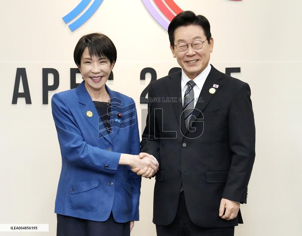 Japan-S. Korea summit