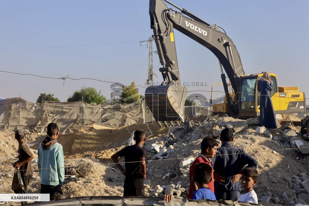 Israeli Hostage Bodies Found - Khan Yunis