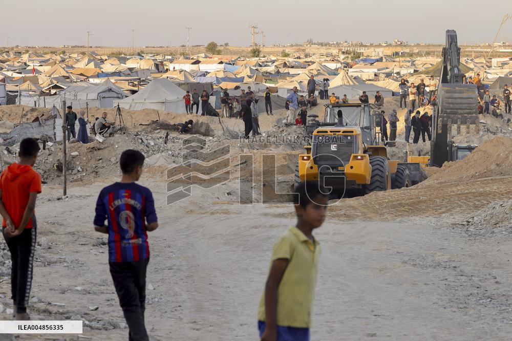 Israeli Hostage Bodies Found - Khan Yunis