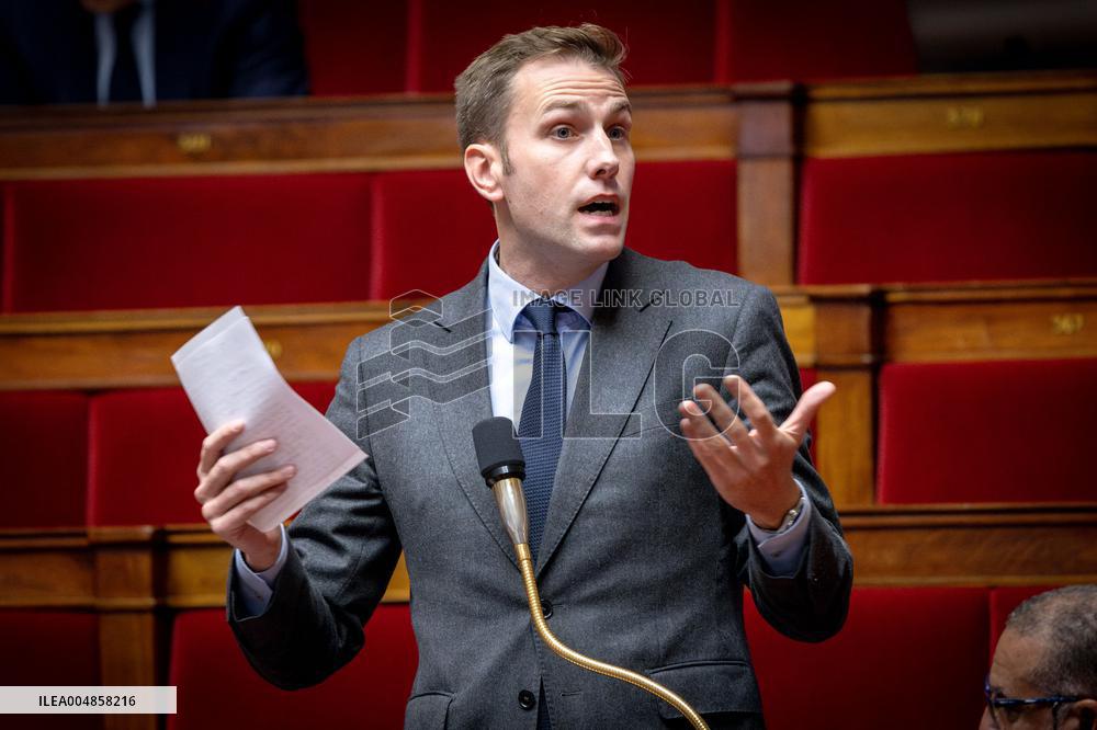 Parliamentary window of the Rassemblement National at the National Assembly - Paris AJ