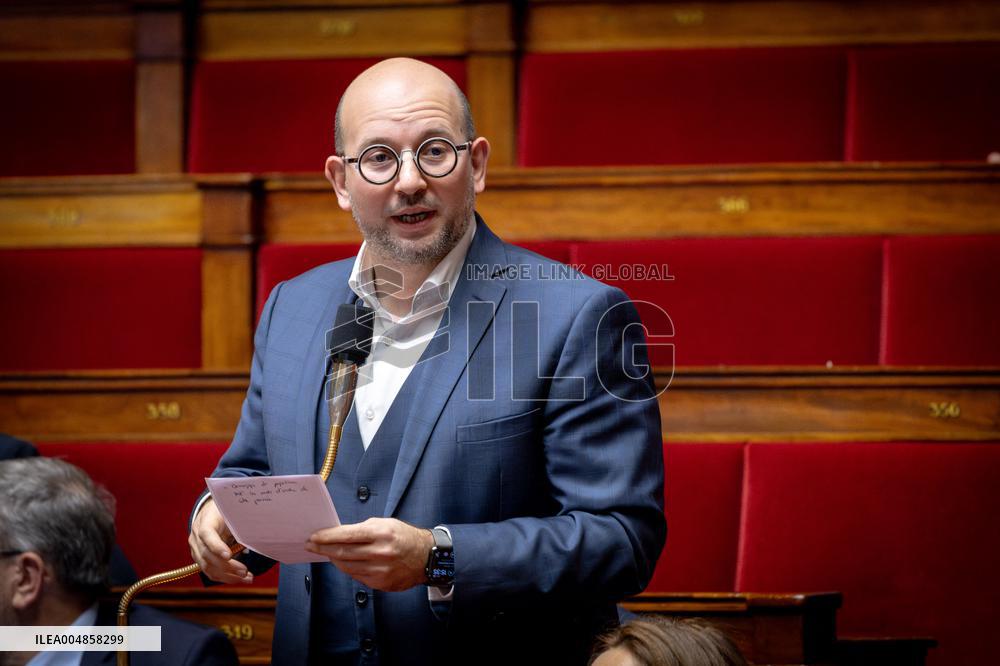 Parliamentary window of the Rassemblement National at the National Assembly - Paris AJ