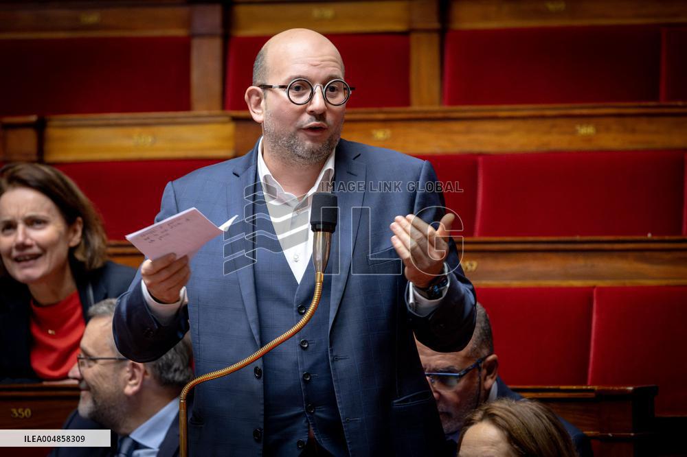 Parliamentary window of the Rassemblement National at the National Assembly - Paris AJ