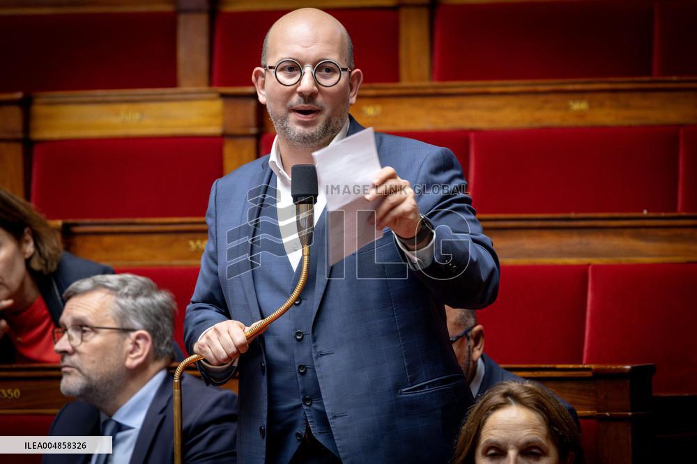 Parliamentary window of the Rassemblement National at the National Assembly - Paris AJ