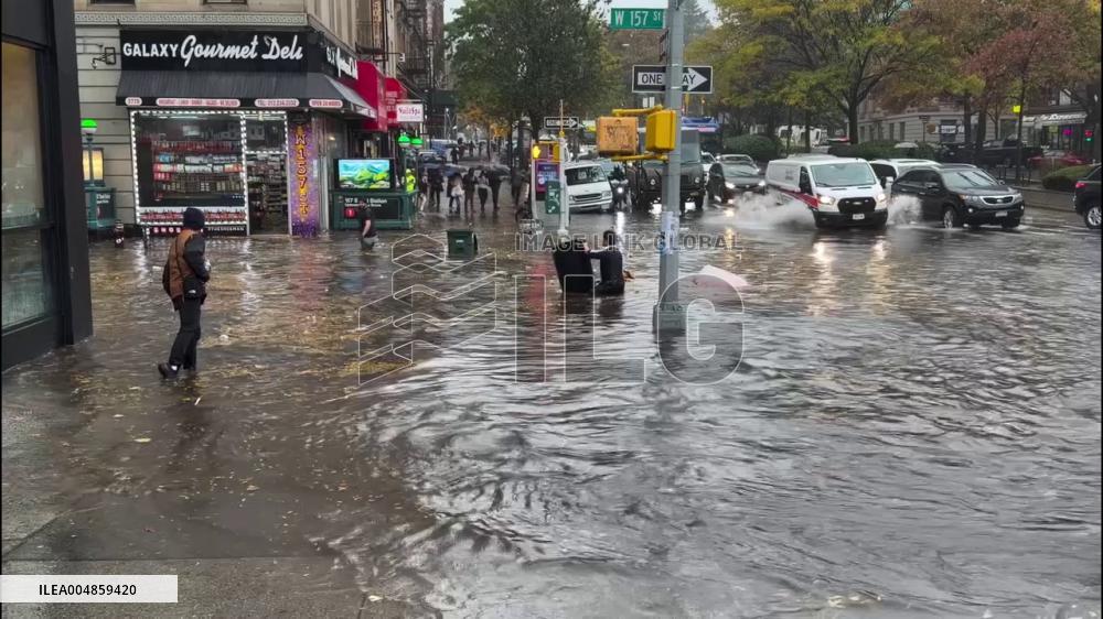 US: Record Rain Hits New York City, Multiple Fatalities Reported 4