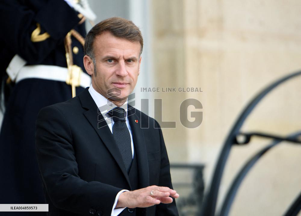 Macron Welcomes Prime Minister Of The Republic Of Armania Nikol Pachinian - Paris
