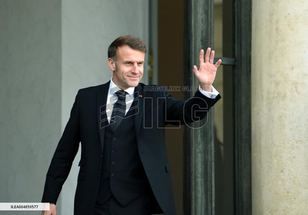 Macron Welcomes Prime Minister Of The Republic Of Armania Nikol Pachinian - Paris