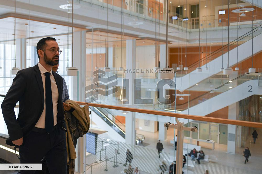 David Guiraud Arriving To His Trial - Paris