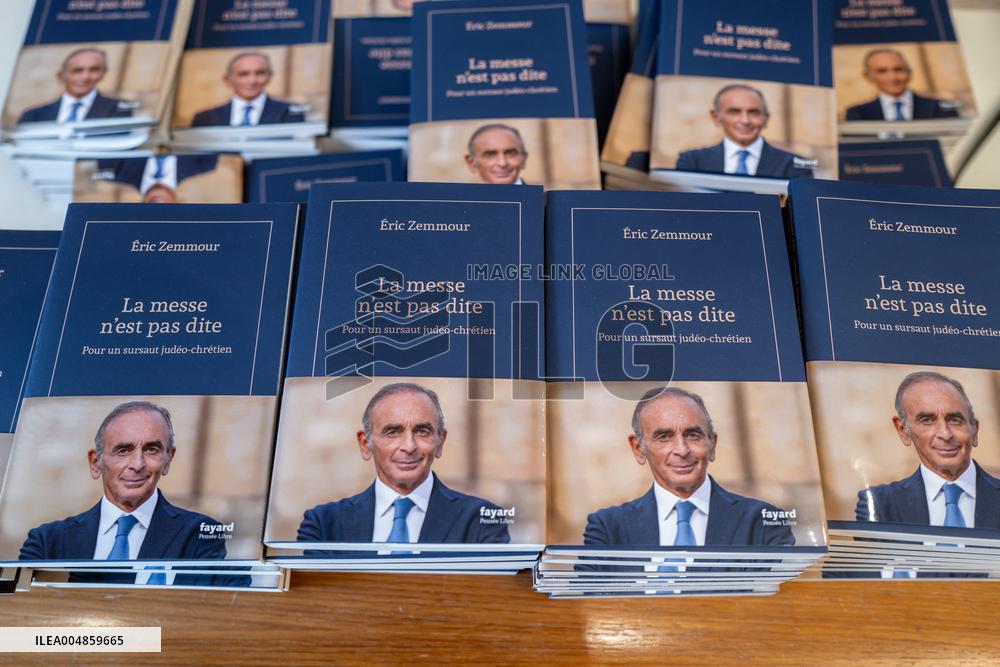 Eric Zemmour Book Signing - Nice