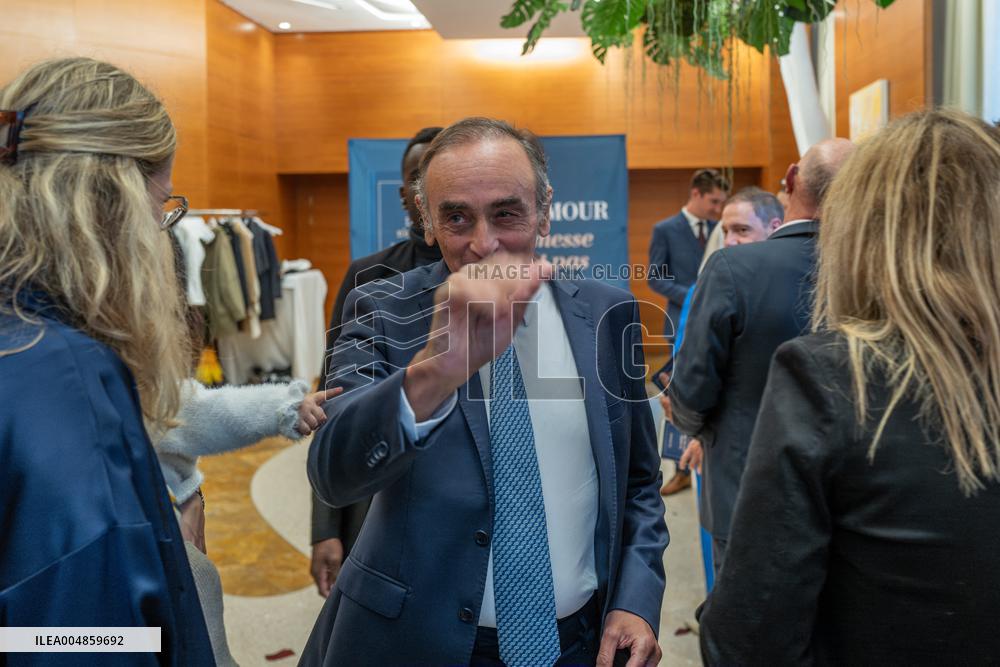 Eric Zemmour Book Signing - Nice
