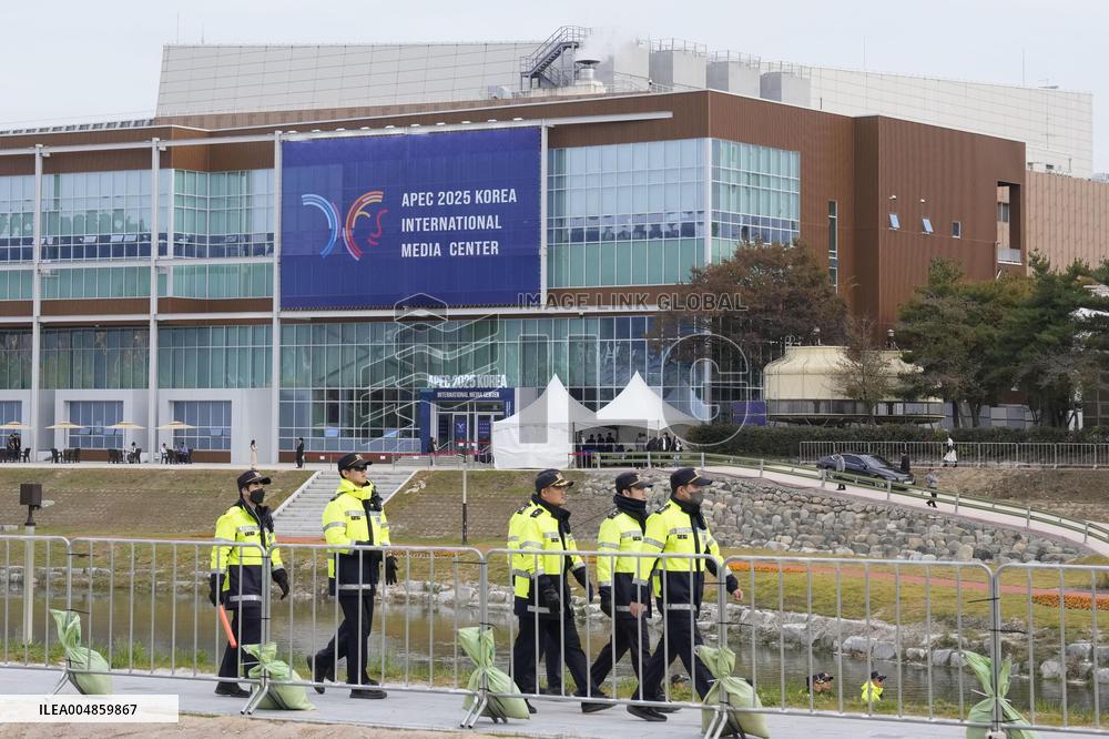 APEC summit in S. Korea