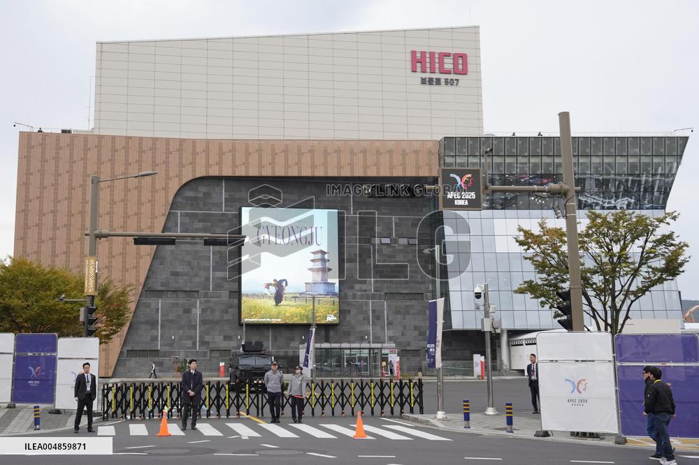 APEC summit in S. Korea