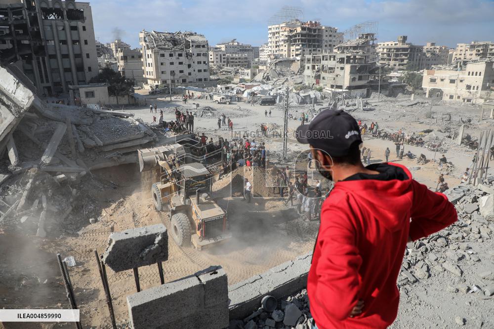 At Least 100 Killed in Israeli Attacks in Recent Days in The Gaza Strip