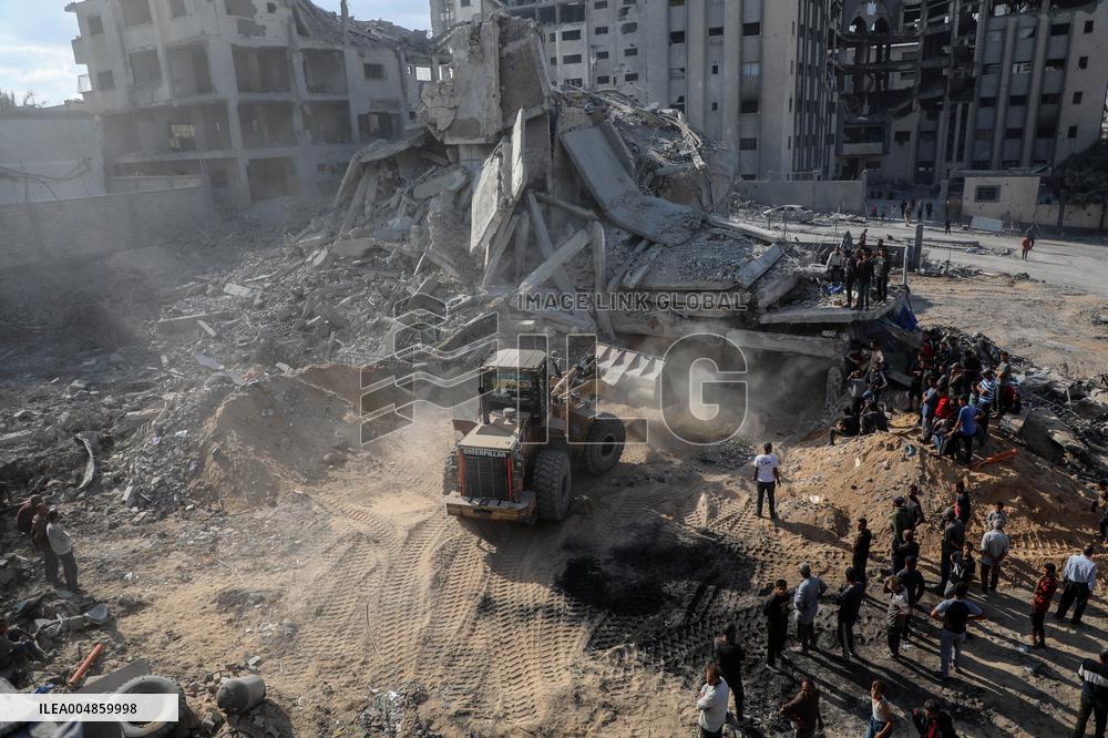 At Least 100 Killed in Israeli Attacks in Recent Days in The Gaza Strip