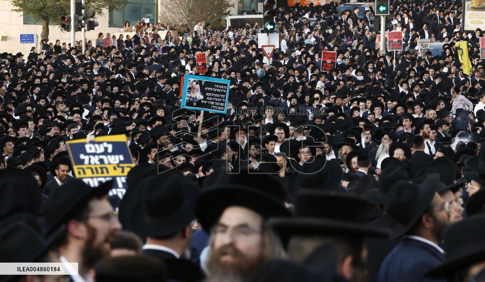 Protest over military conscription in Jerusalem