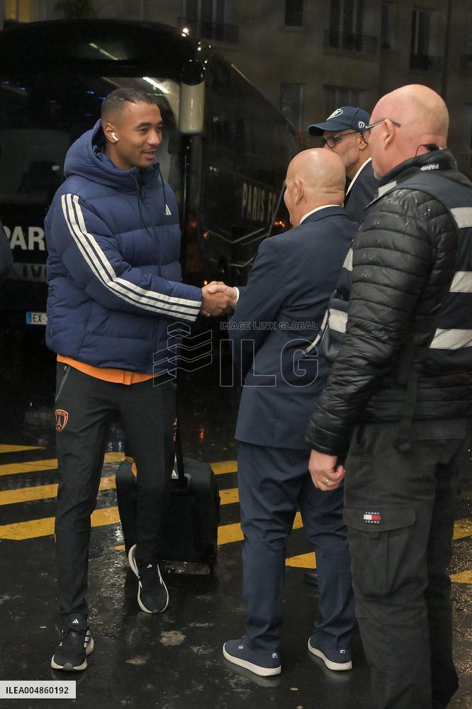 Paris FC v Lyon - Ligue 1 McDonald s - Paris