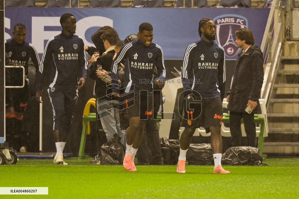 Paris FC v Lyon - Ligue 1 McDonald s - Paris