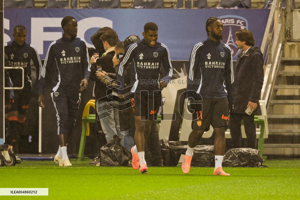 Paris FC v Lyon - Ligue 1 McDonald s - Paris
