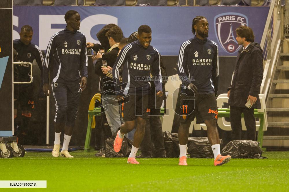 Paris FC v Lyon - Ligue 1 McDonald s - Paris