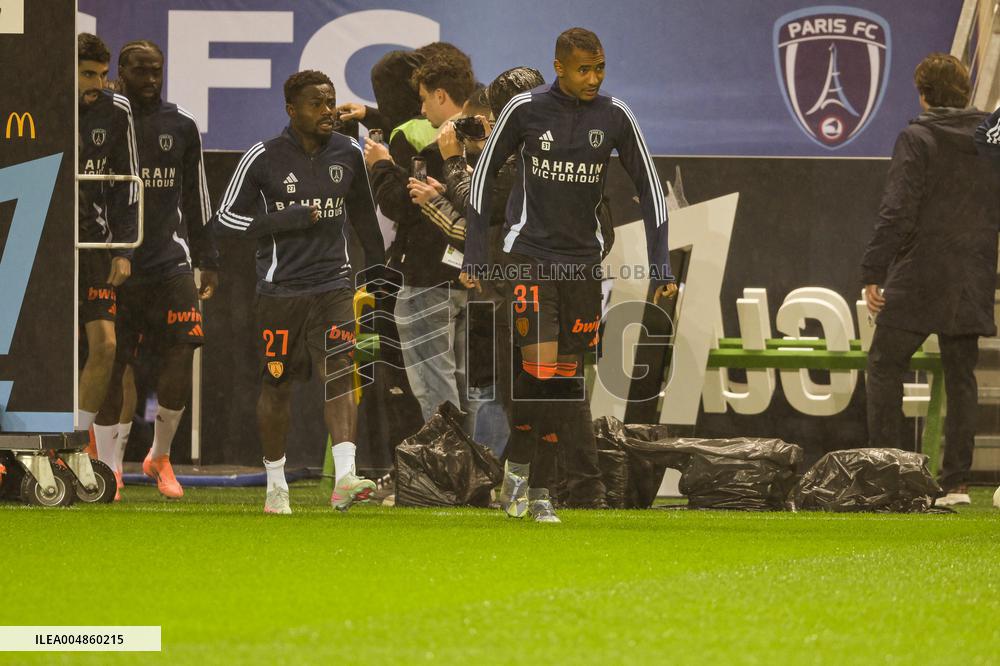 Paris FC v Lyon - Ligue 1 McDonald s - Paris