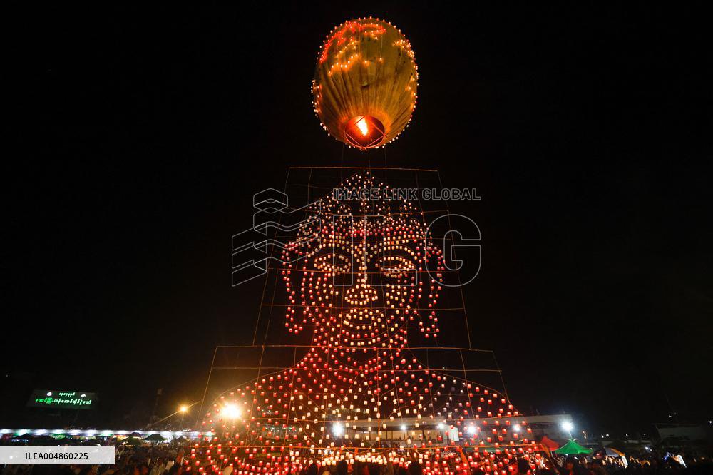 Taunggyi Hot-Air Balloon Festival - Myanmar
