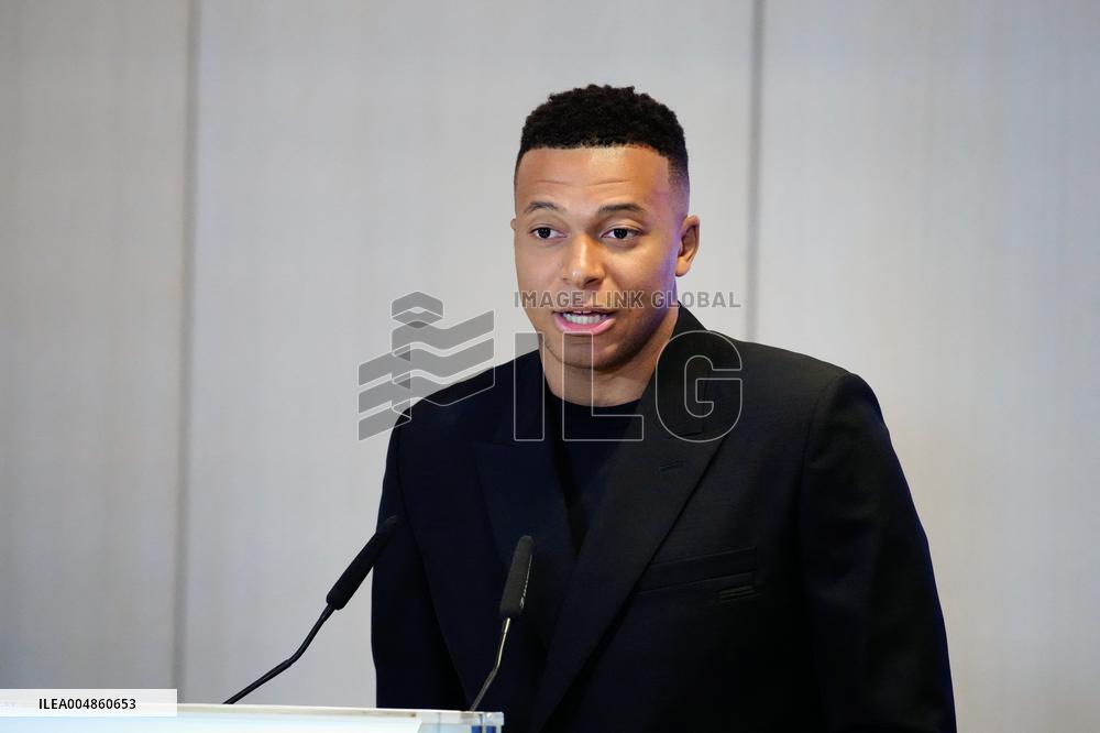 Kylian Mbappe Receives Golden Boot Award - Madrid
