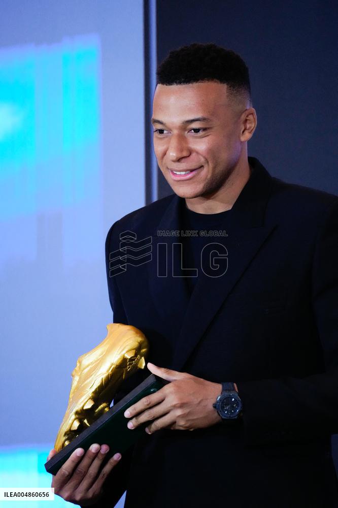 Kylian Mbappe Receives Golden Boot Award - Madrid