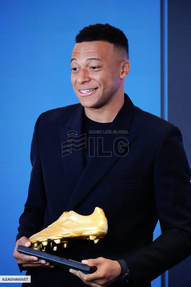 Kylian Mbappe Receives Golden Boot Award - Madrid