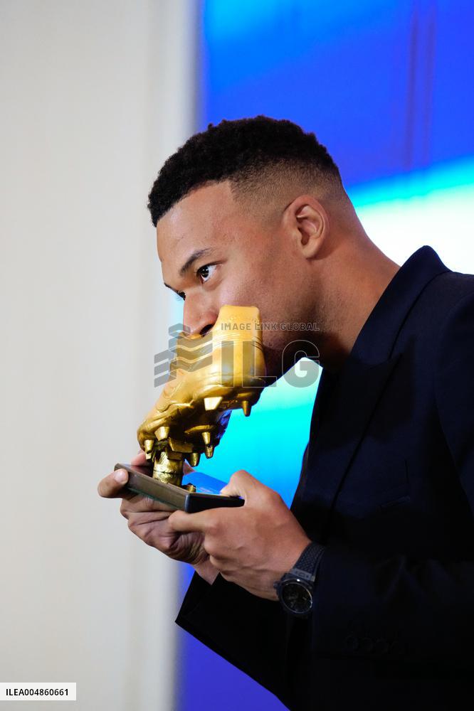 Kylian Mbappe Receives Golden Boot Award - Madrid
