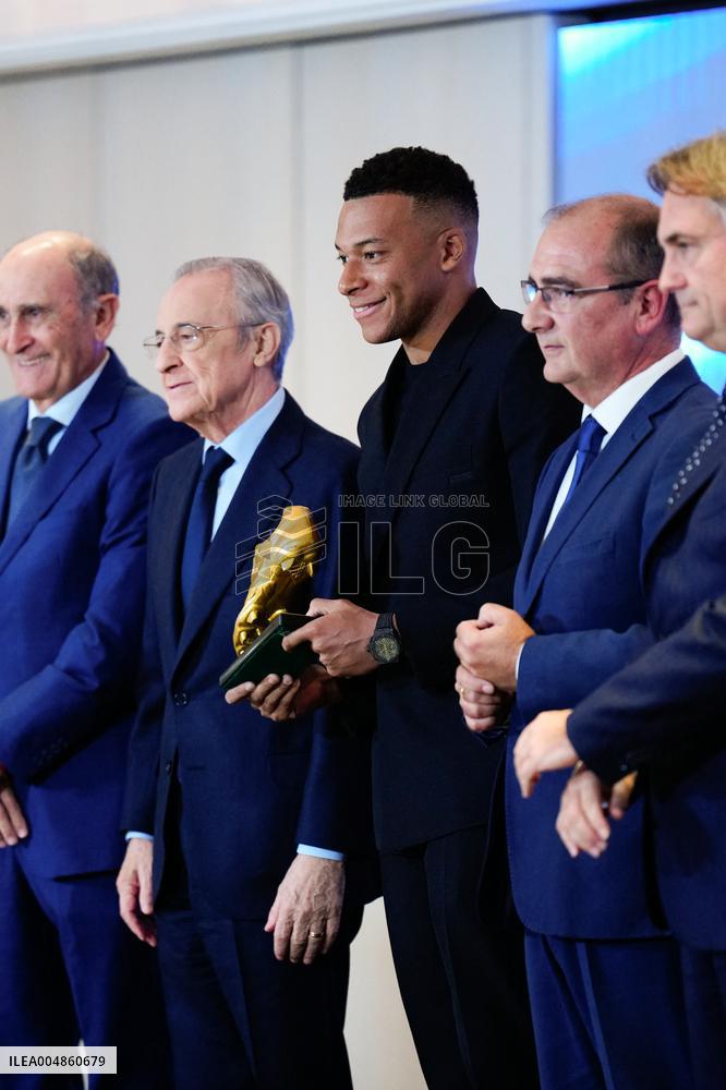 Kylian Mbappe Receives Golden Boot Award - Madrid