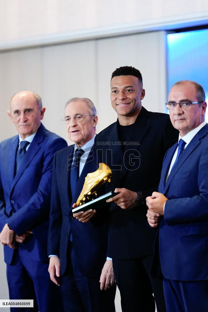 Kylian Mbappe Receives Golden Boot Award - Madrid