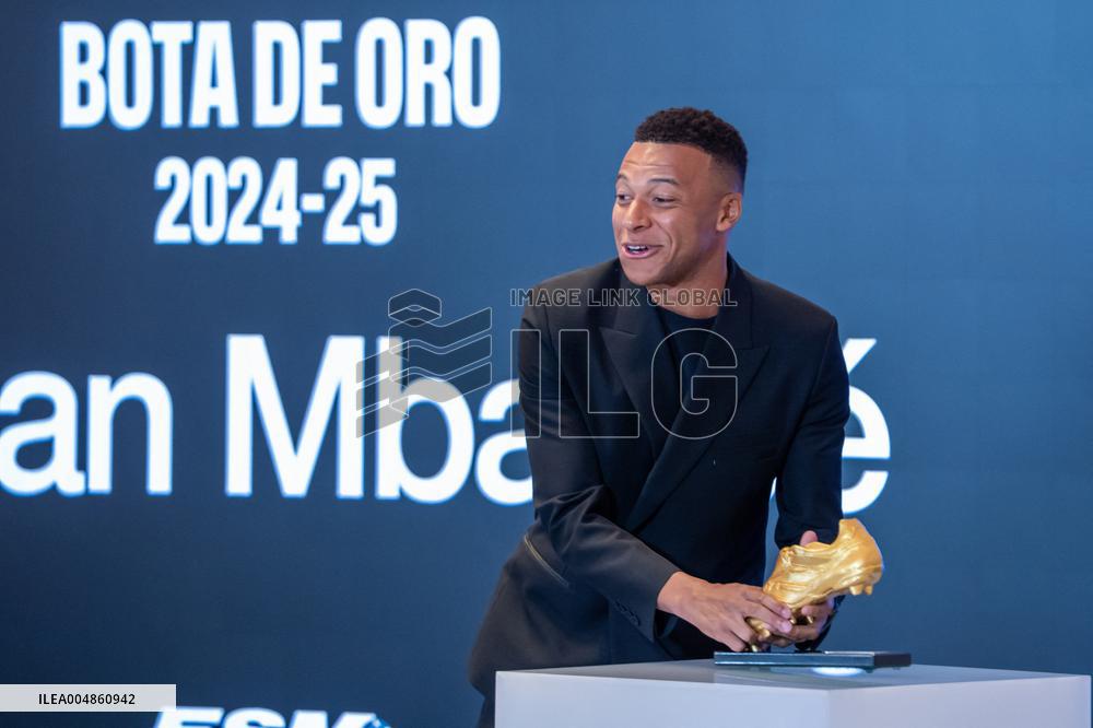 Kylian Mbappe Receives Golden Boot Award - Madrid
