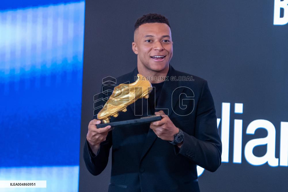 Kylian Mbappe Receives Golden Boot Award - Madrid