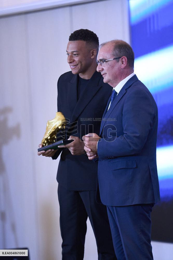 Kylian Mbappe Receives Golden Boot Award - Madrid