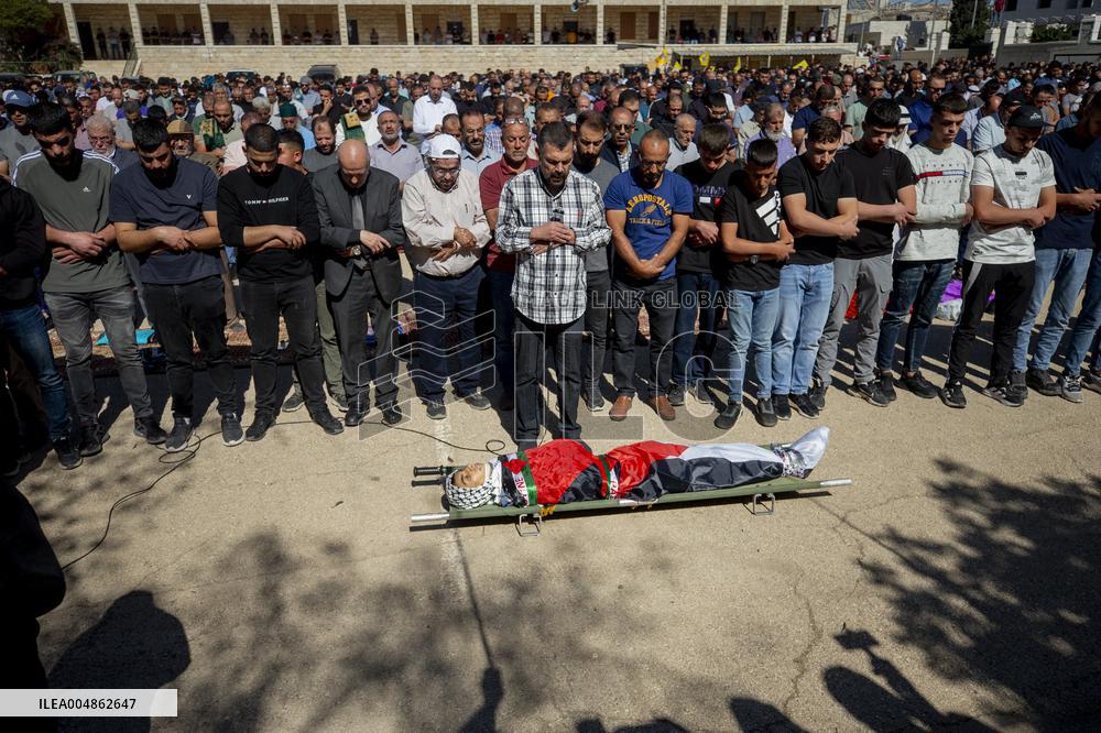 Israeli Forces Kill Ramallah Youth